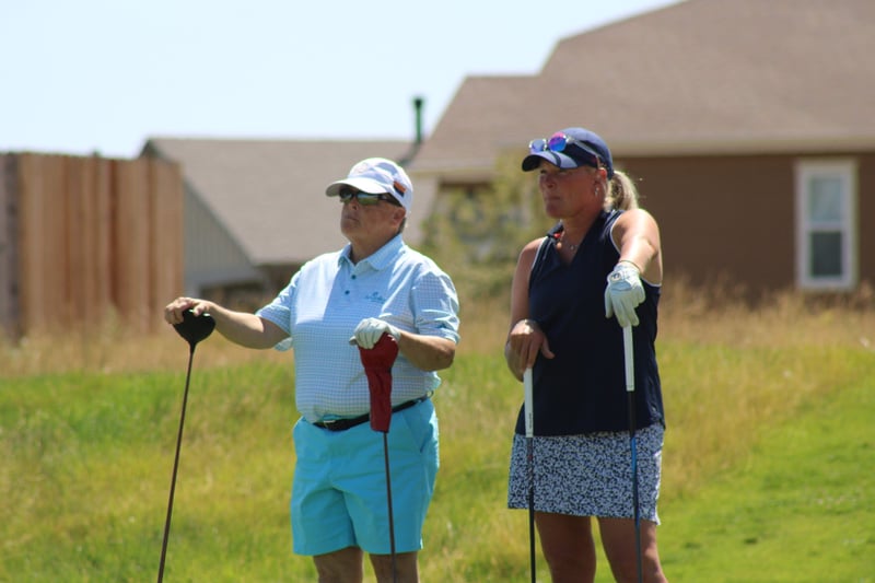 Eaton and Steffes Lead Way at Brassie Championship