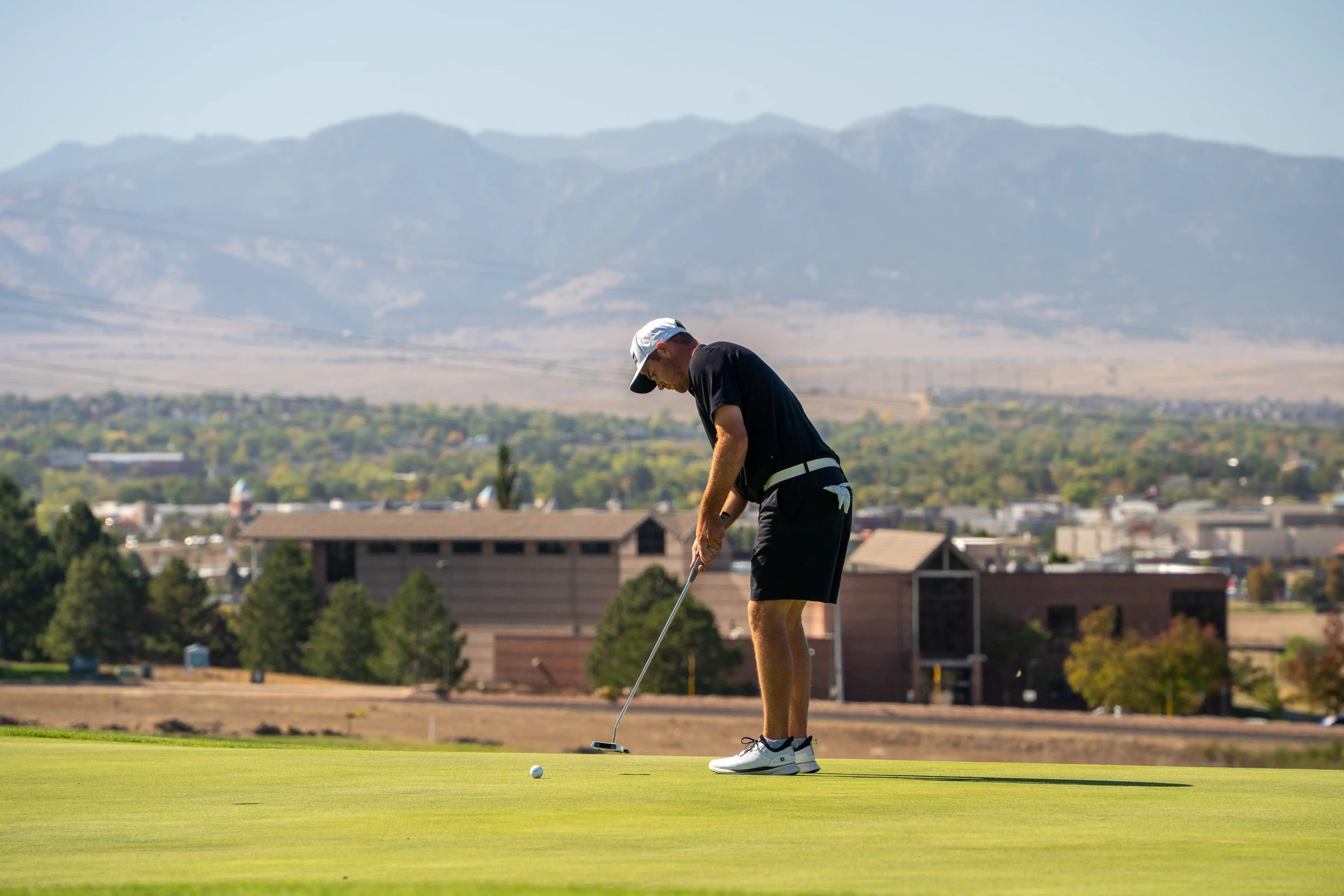 CMAColin Prater-putt33