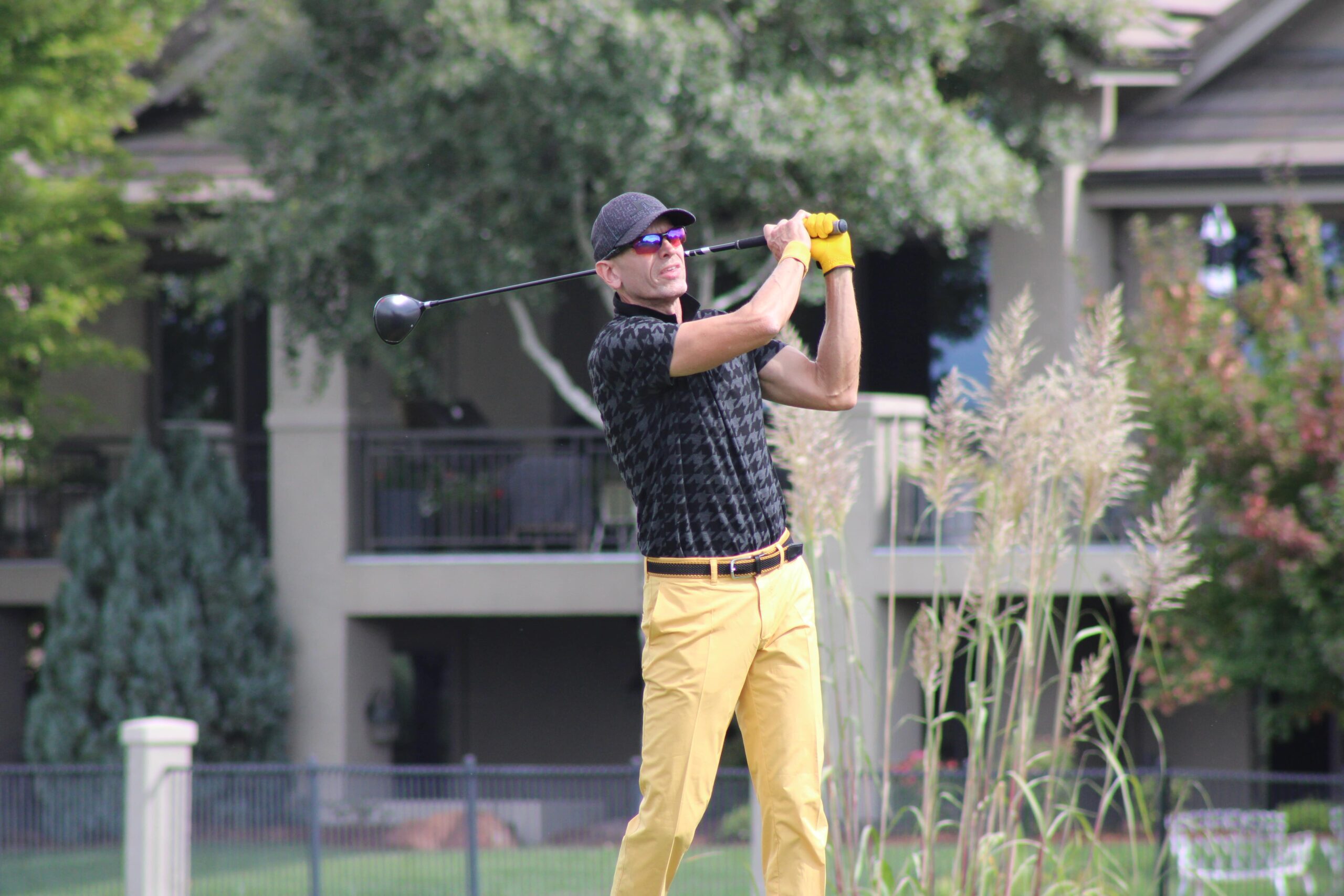 Minovich Leads by at Senior Amateur Championship